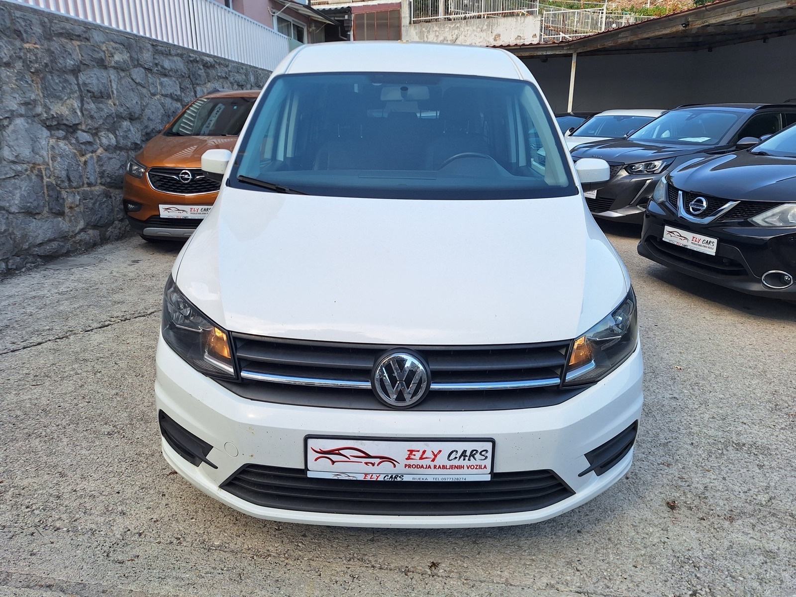 VW Caddy 2,0 TDI 100Ks 7 mjesta Maxi TOP STANjE, fotografija 9