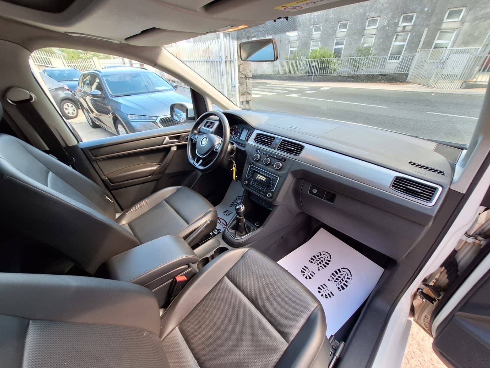 VW Caddy 2,0 TDI 100Ks 7 mjesta Maxi TOP STANjE, fotografija 15