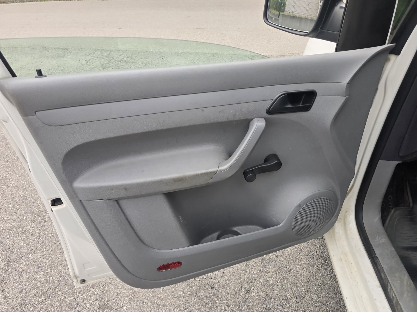 VW Caddy 1.9 TDI 77 kw 2008god . Reg 3/2028., fotografija 6