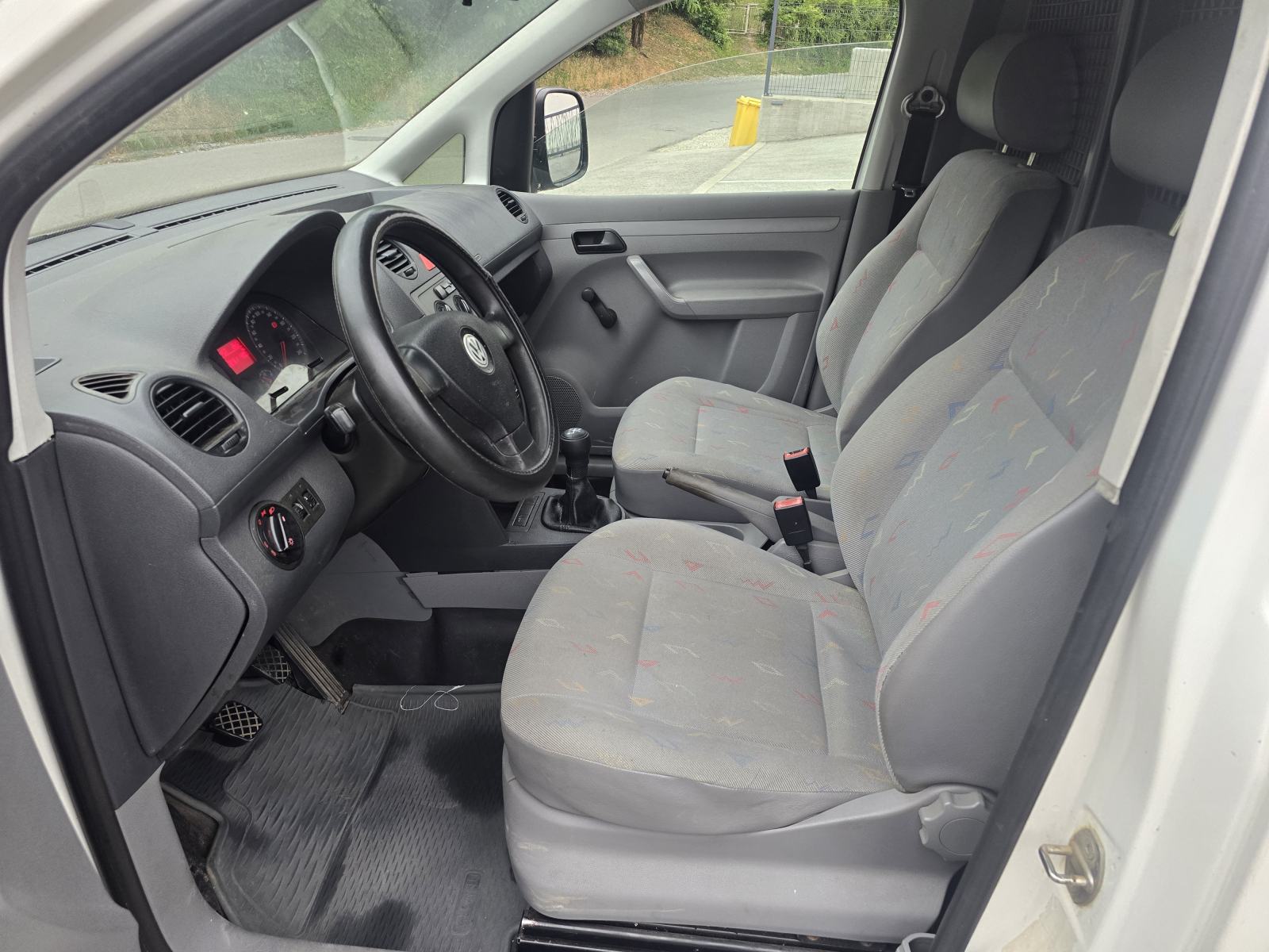 VW Caddy 1.9 TDI 77 kw 2008god . Reg 3/2028., fotografija 7