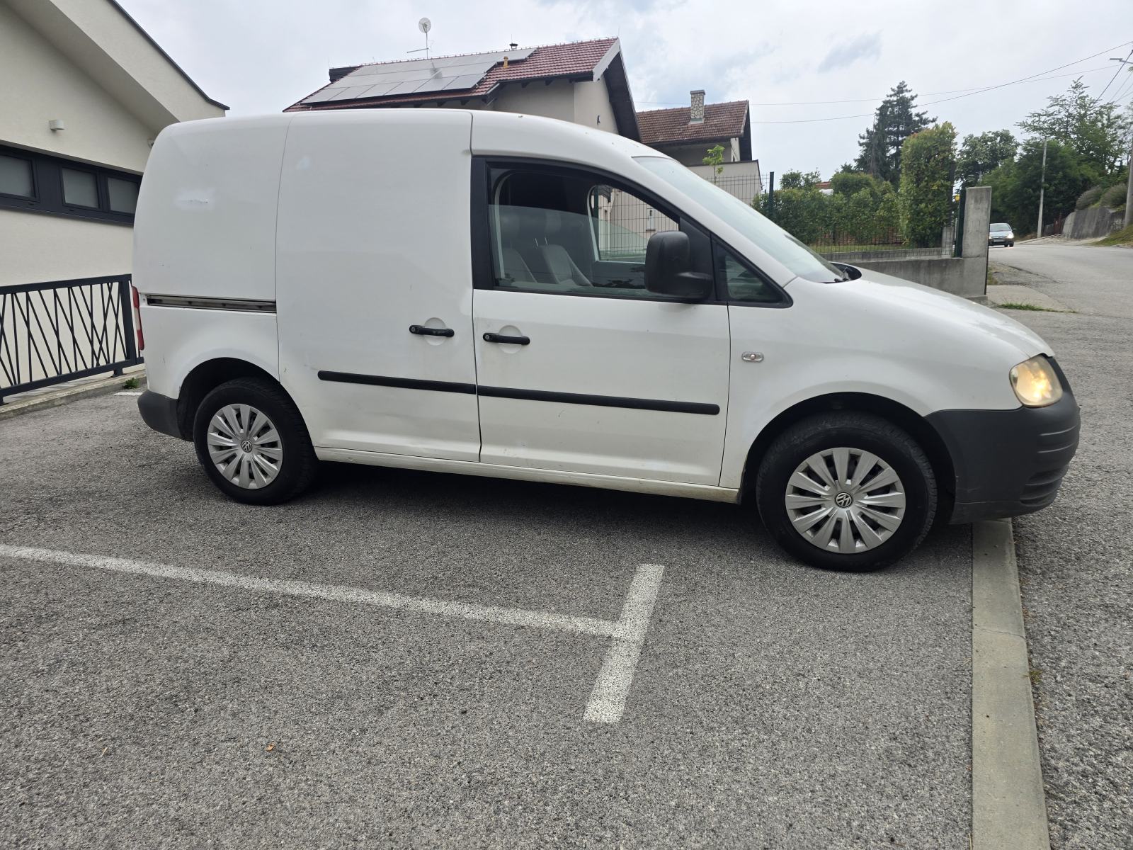 VW Caddy 1.9 TDI 77 kw 2008god . Reg 3/2028., fotografija 3