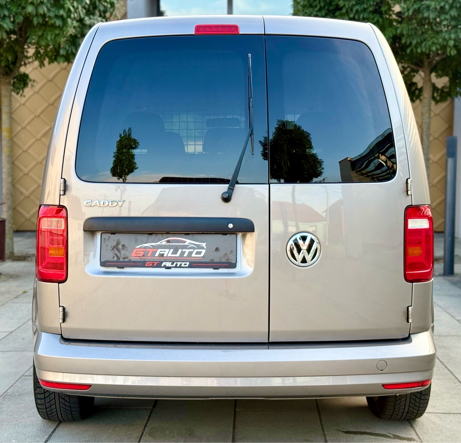 VW Caddy 2,0 TDI 2019.god 122.000km, Prvi vlasnik, N1 putnički, servis, fotografija 5