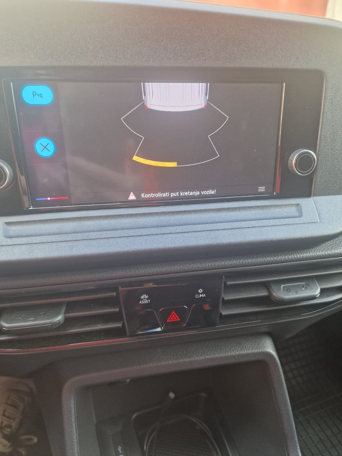 VW CADDY 2.0 TDI 2024. GODINA TOP STANJE, fotografija 12