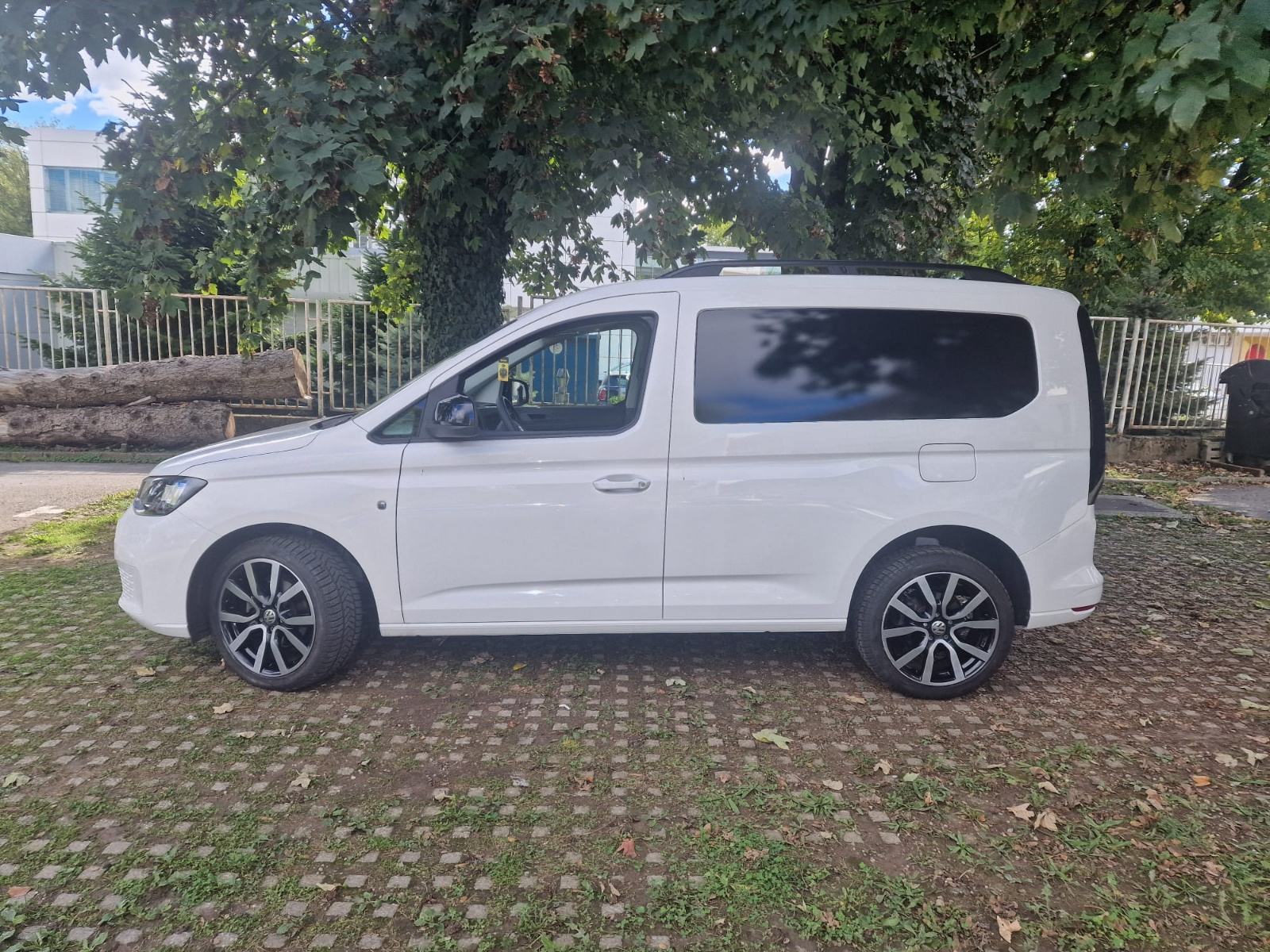 VW CADDY 2.0 TDI 2024. GODINA TOP STANJE, fotografija 18
