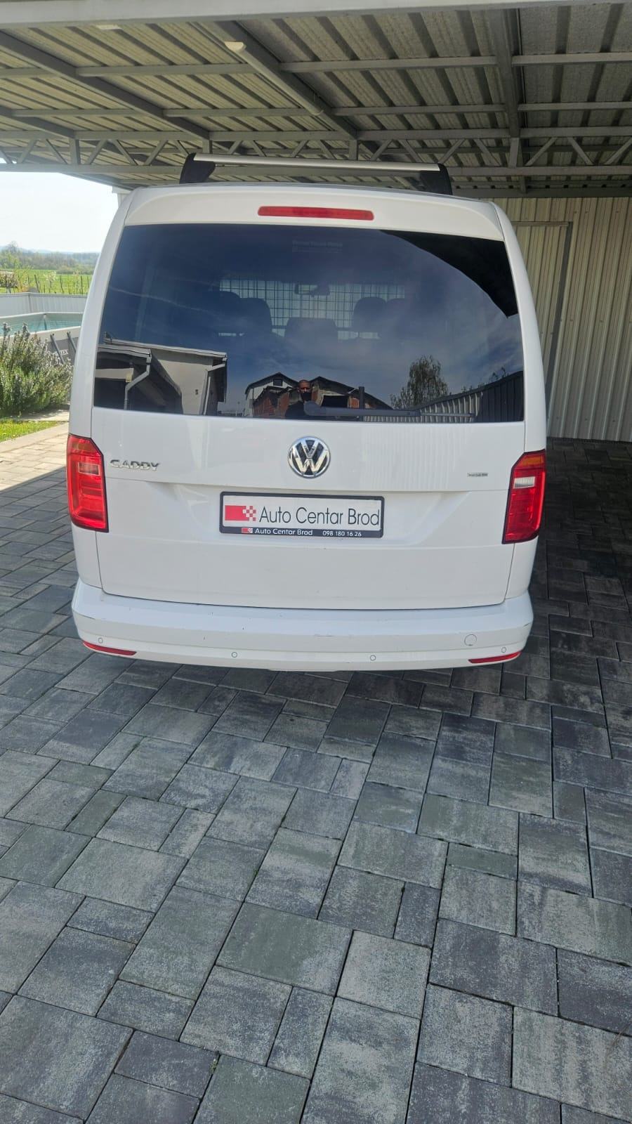 VW Caddy 2,0 TDI 5 sjedala, maxi,N1,Leasing, fotografija 4