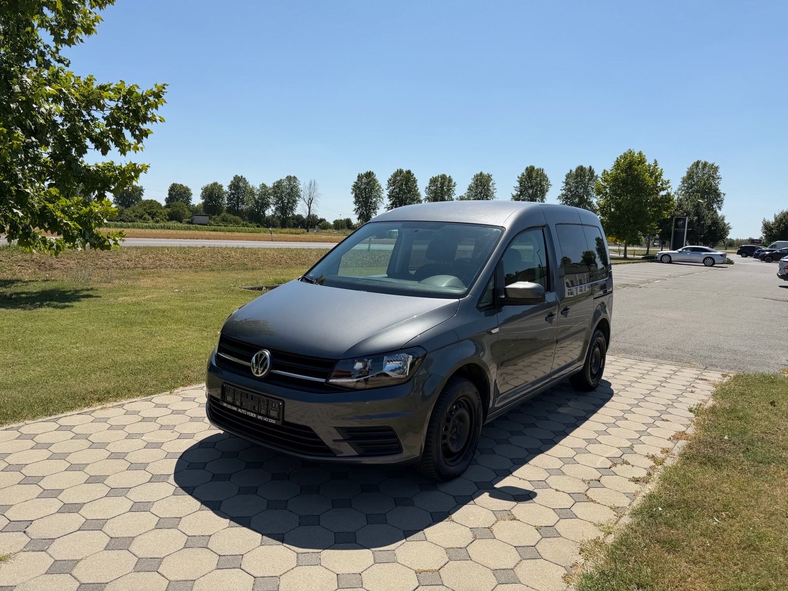 VW Caddy 2,0 TDI *5 Sjedala*, fotografija 10