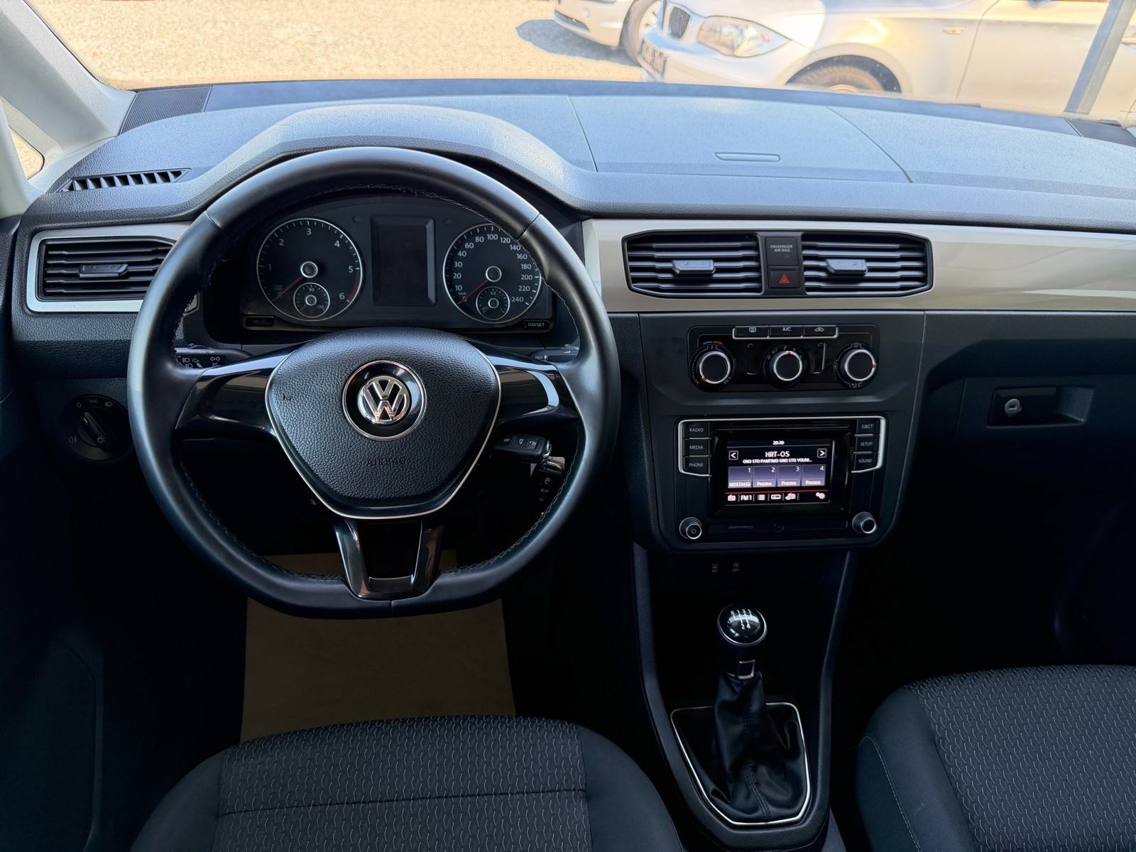 VW Caddy 2,0 TDI *5 Sjedala*, fotografija 16