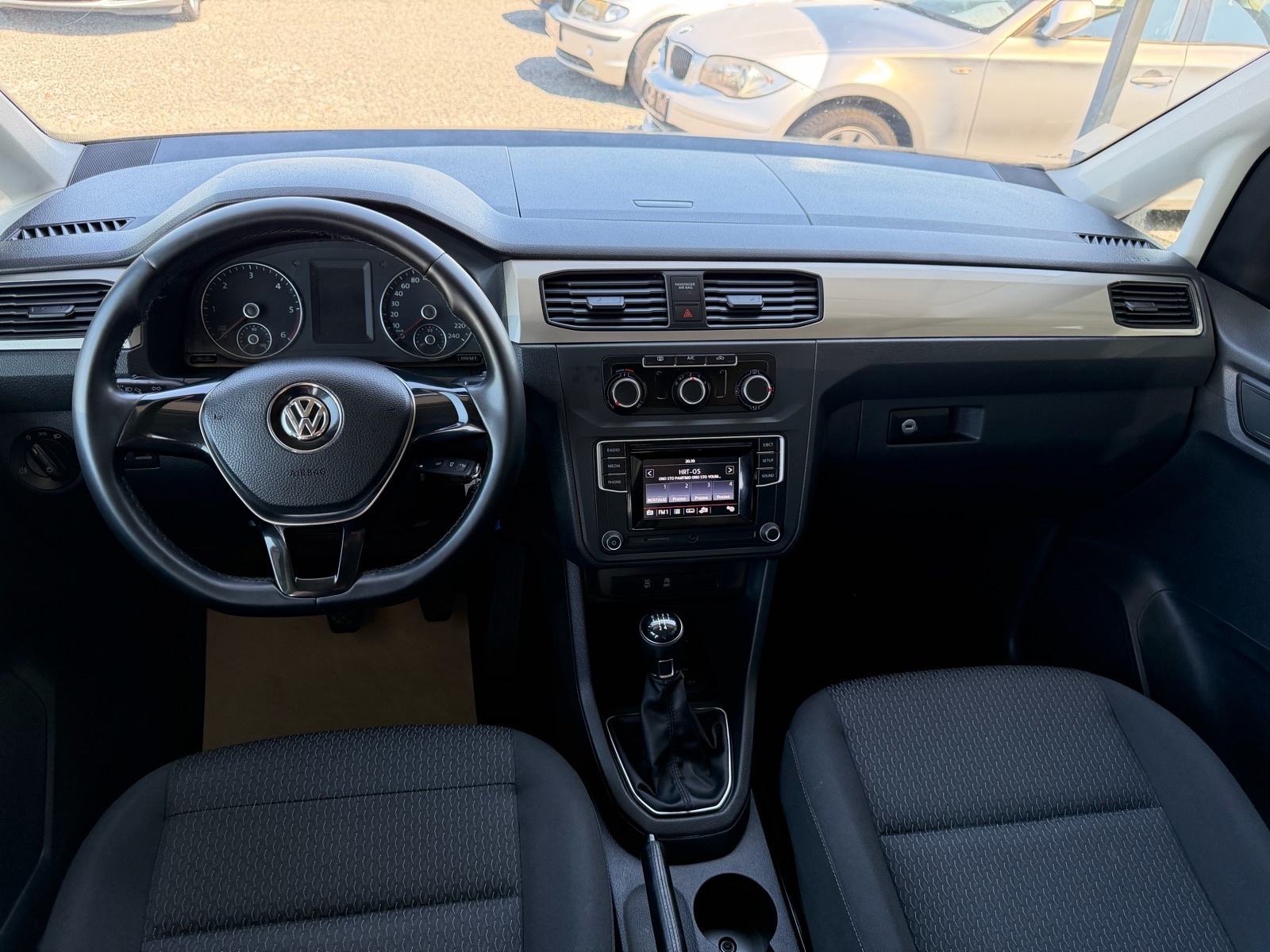 VW Caddy 2,0 TDI *5 Sjedala*, fotografija 11