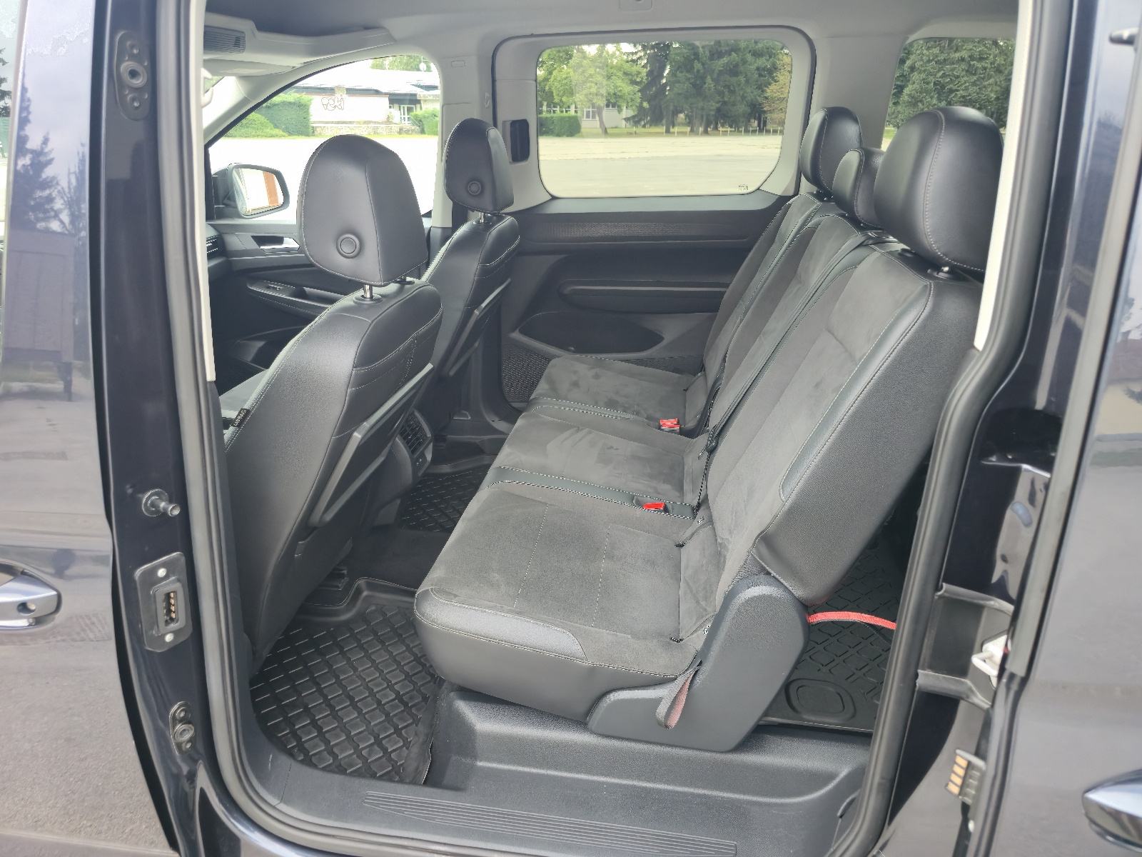 VW Caddy Maxi 2,0 tdi 90kw DSG, SAMO 51000 km, 7sjedala, fotografija 11