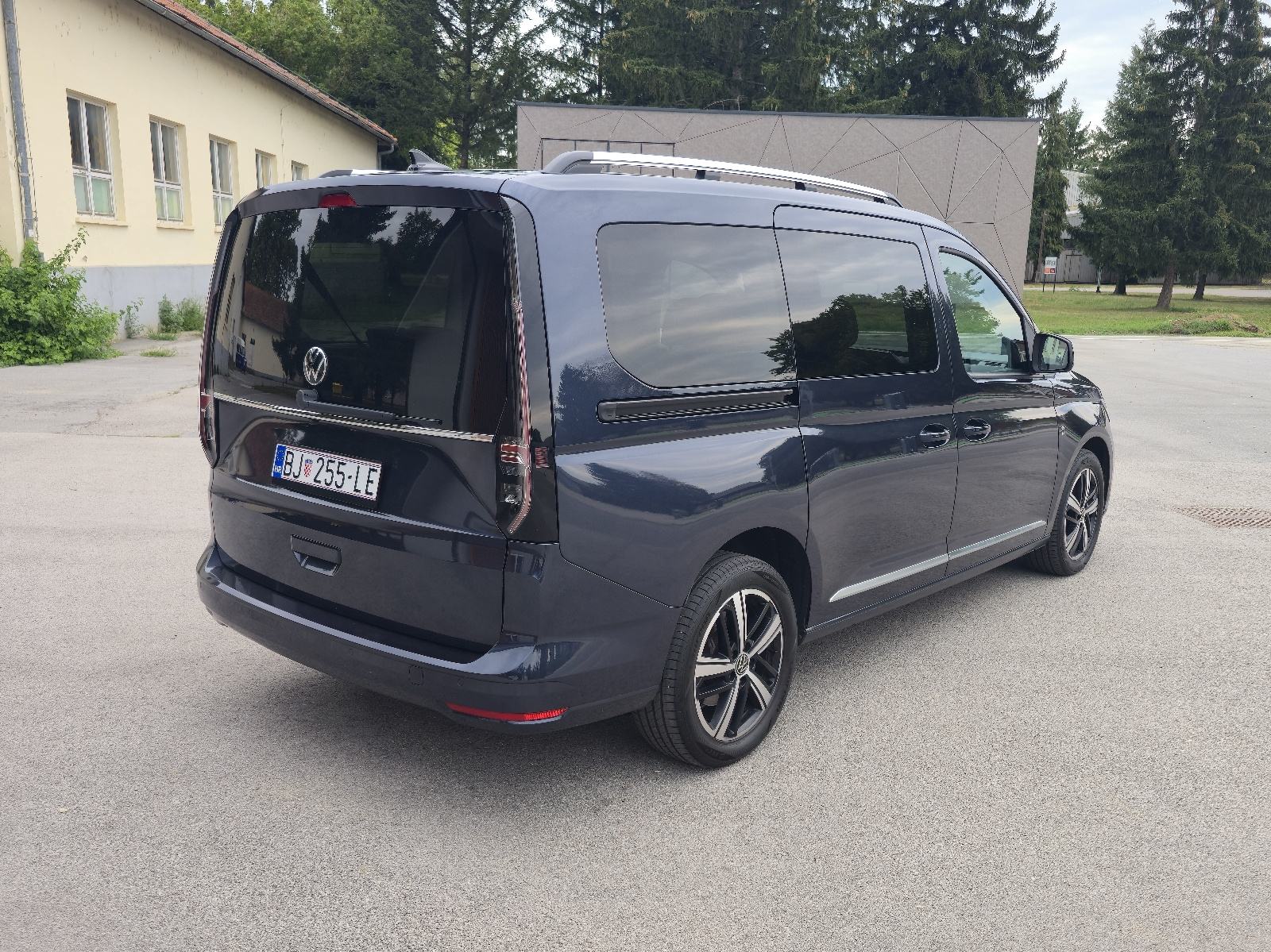 VW Caddy Maxi 2,0 tdi 90kw DSG, SAMO 51000 km, 7sjedala, fotografija 6