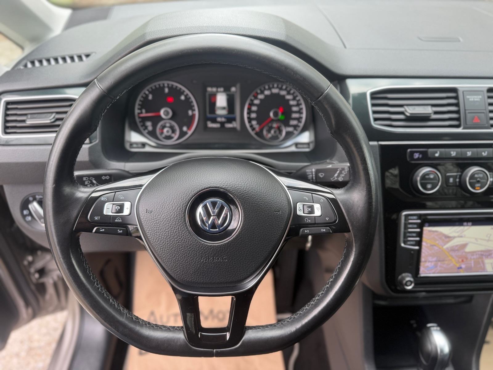 VW Caddy 2,0 TDI automatik-HIGHLINE-7 SJEDALA-reg. 06/26, fotografija 12