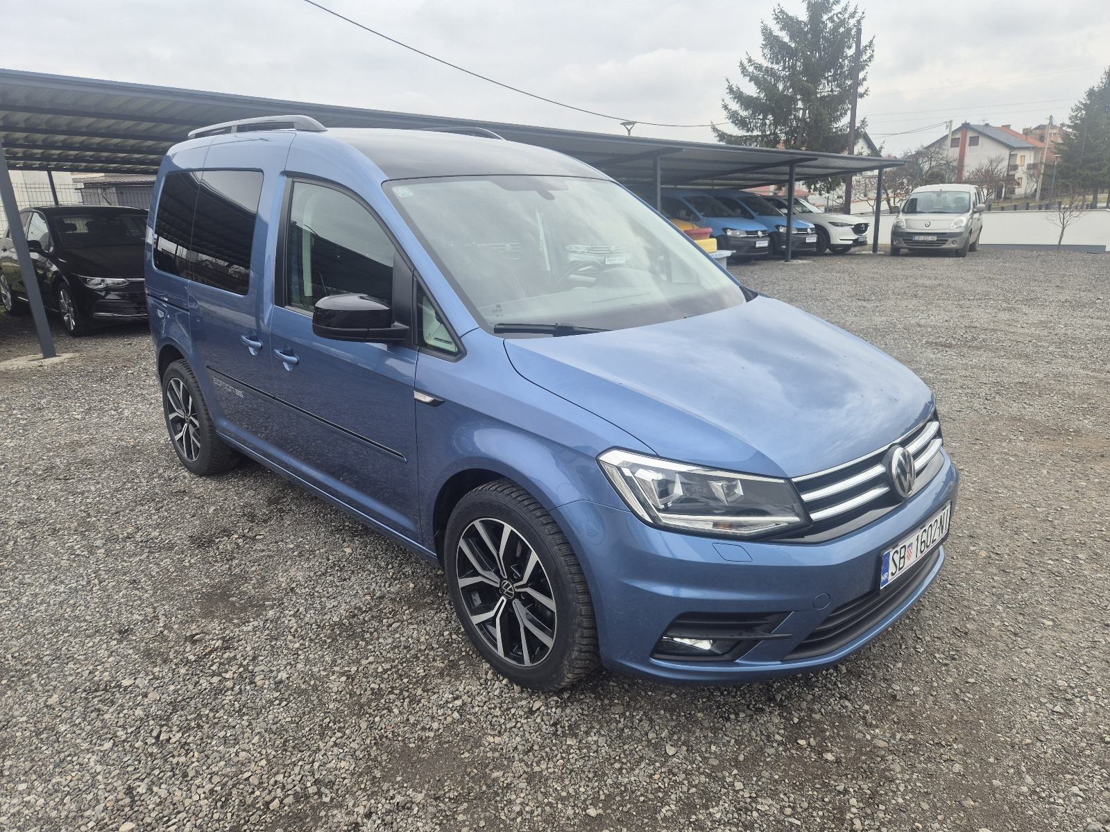 VW Caddy 2,0 TDI DSG *EDITION 35*kam.*Led*Navi*Acc*V.SERVIS*reg.3/27*, fotografija 3