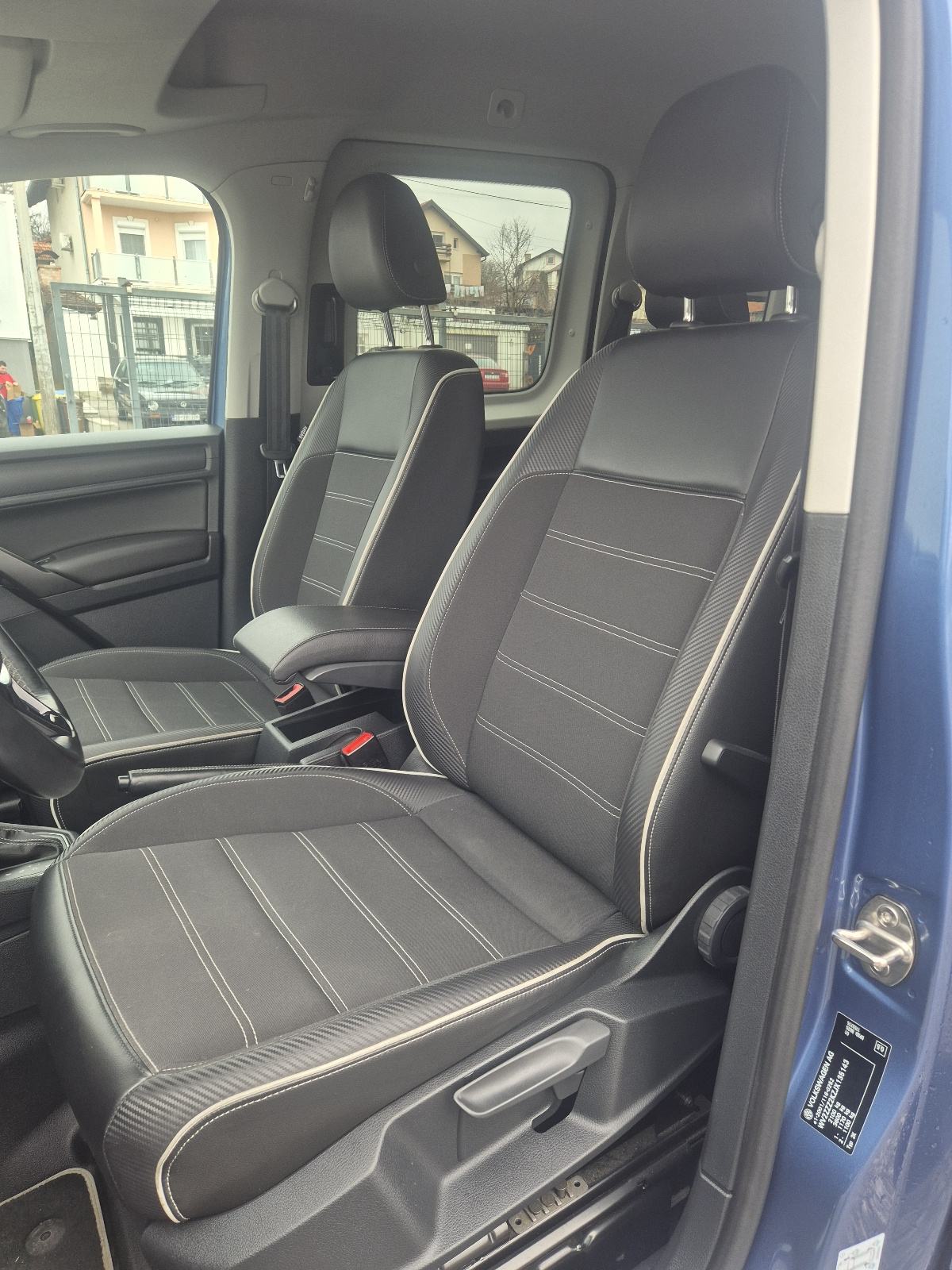VW Caddy 2,0 TDI DSG *EDITION 35*kam.*Led*Navi*Acc*V.SERVIS*reg.3/27*, fotografija 12
