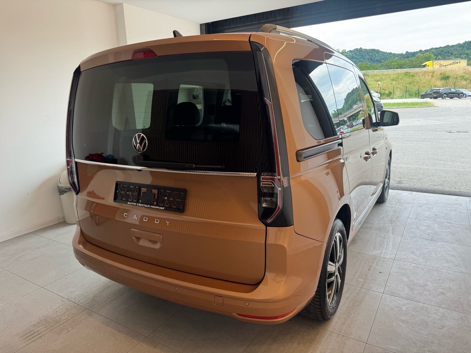 VW Caddy 2,0 TDI DSG Style 2022.; 5 sjedala; Navi; Matrix; Kamera; Alu, fotografija 4