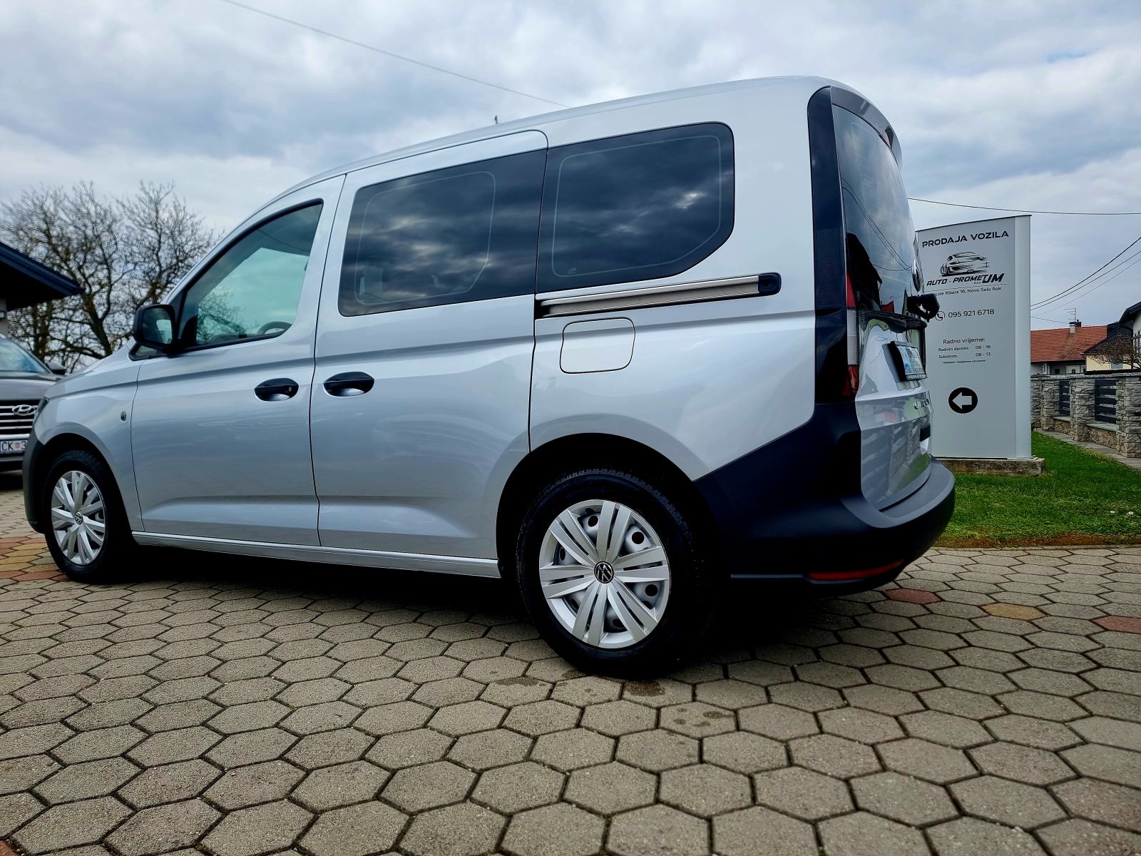 VW Caddy 2,0 TDI,,ODLIČAN,,CIJENA SA PDV-om,,83027KM, fotografija 5