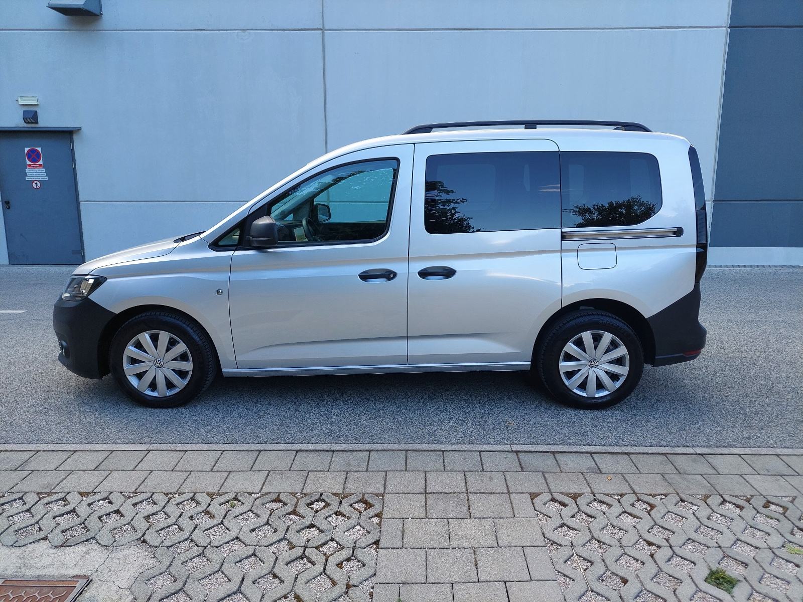 VW Caddy 2,0 TDI*PUTNIČKI *, fotografija 3
