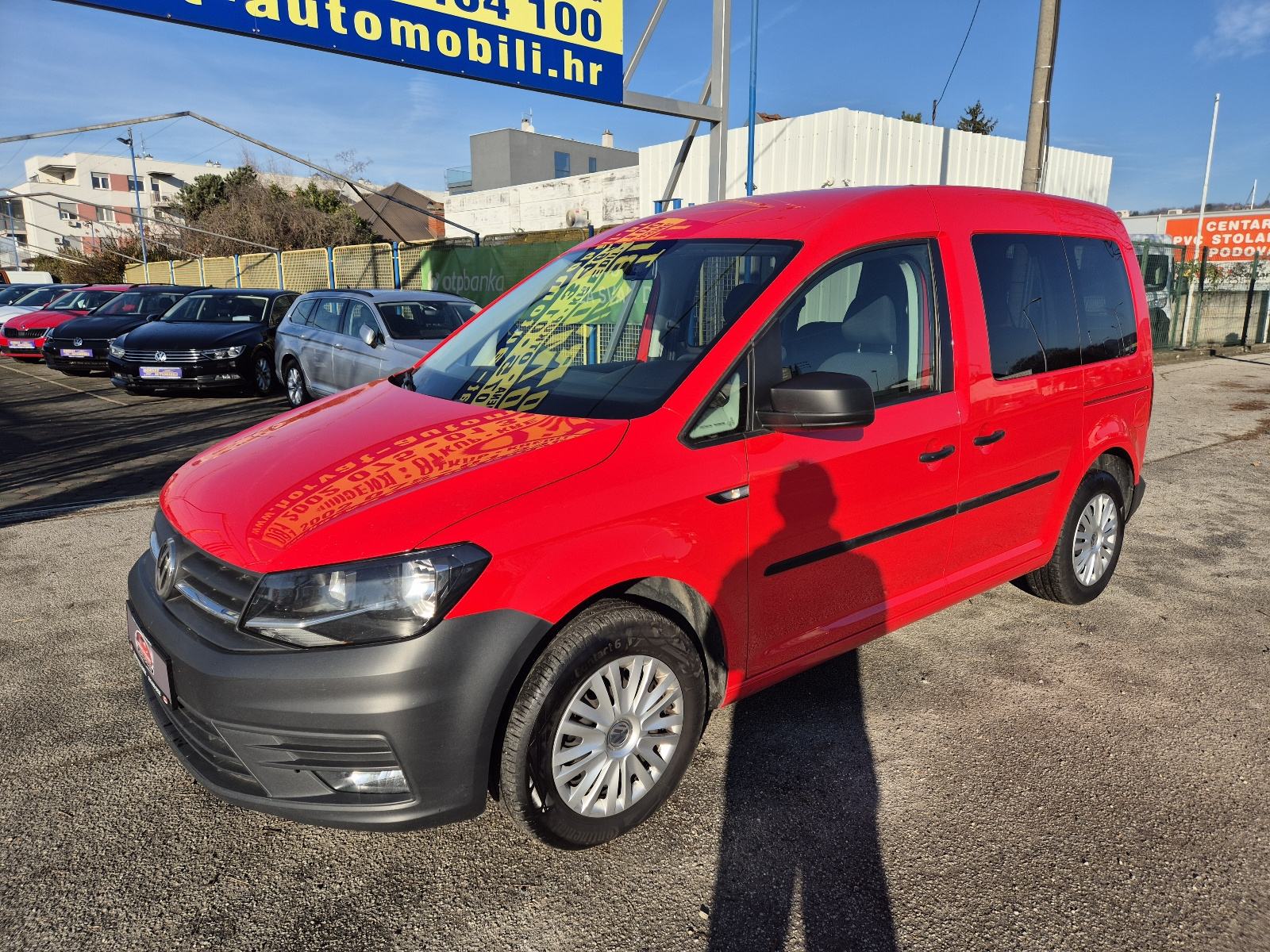 VW Caddy 2.0 TDI, sa sjedalima, odlično stanje, garancija na vozilo..., fotografija 3