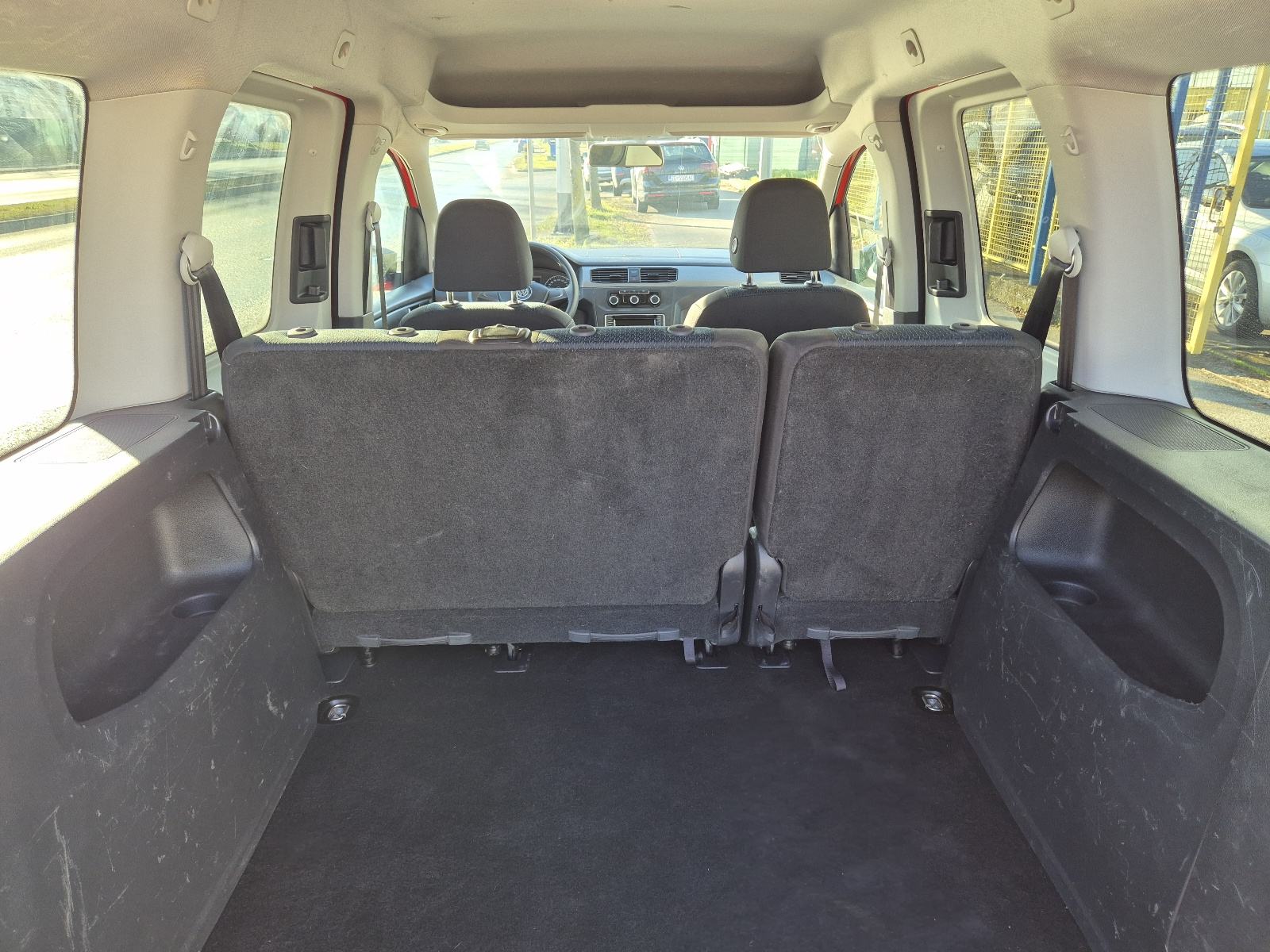 VW Caddy 2.0 TDI, sa sjedalima, odlično stanje, garancija na vozilo..., fotografija 13
