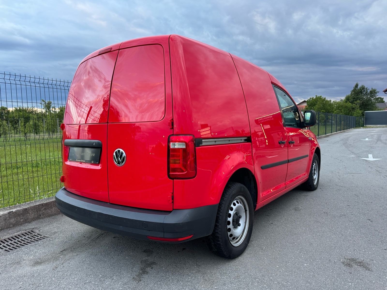 VW Caddy 2,0 TDI, fotografija 3