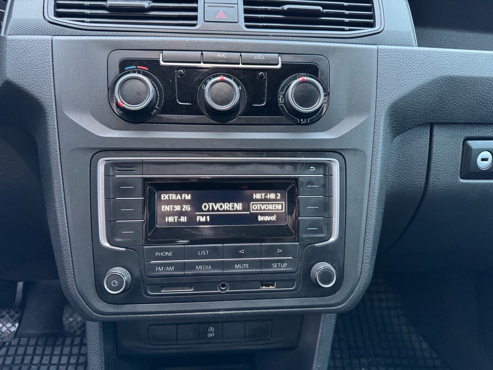 VW Caddy 2,0 TDI, fotografija 9