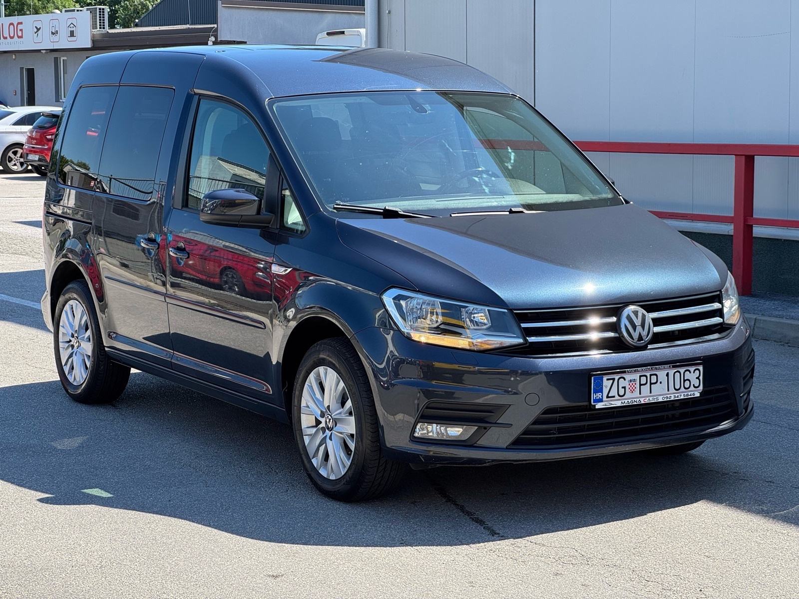 VW Caddy 2,0 TDI PUTNIČKI M1, fotografija 2