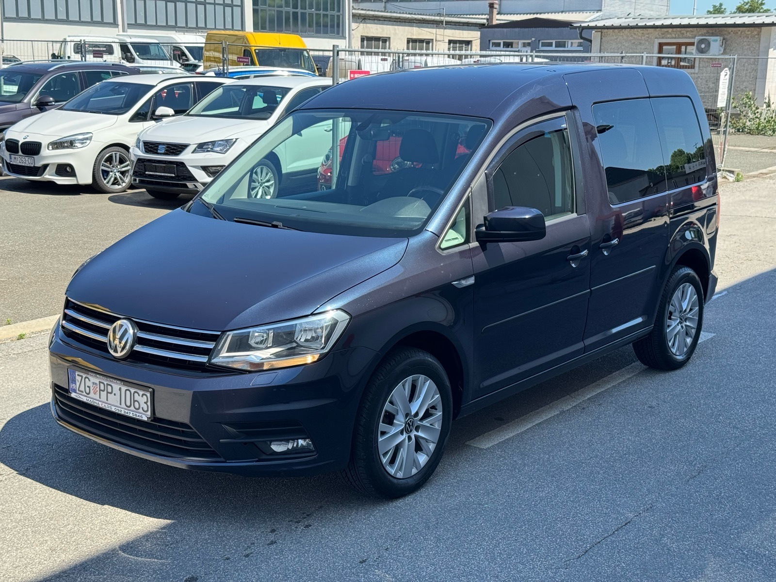 VW Caddy 2,0 TDI PUTNIČKI M1, fotografija 7