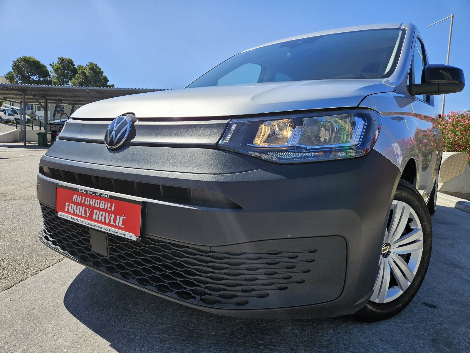 VW Caddy 2,0 Tdi*IQ Drive*AccRadar*ServisnaKnjiga*U PDV-u*, fotografija 6
