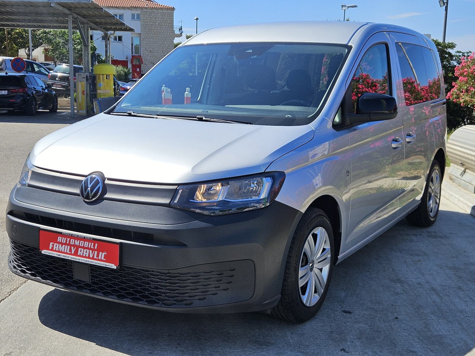 VW Caddy 2,0 Tdi*IQ Drive*AccRadar*ServisnaKnjiga*U PDV-u*, fotografija 8