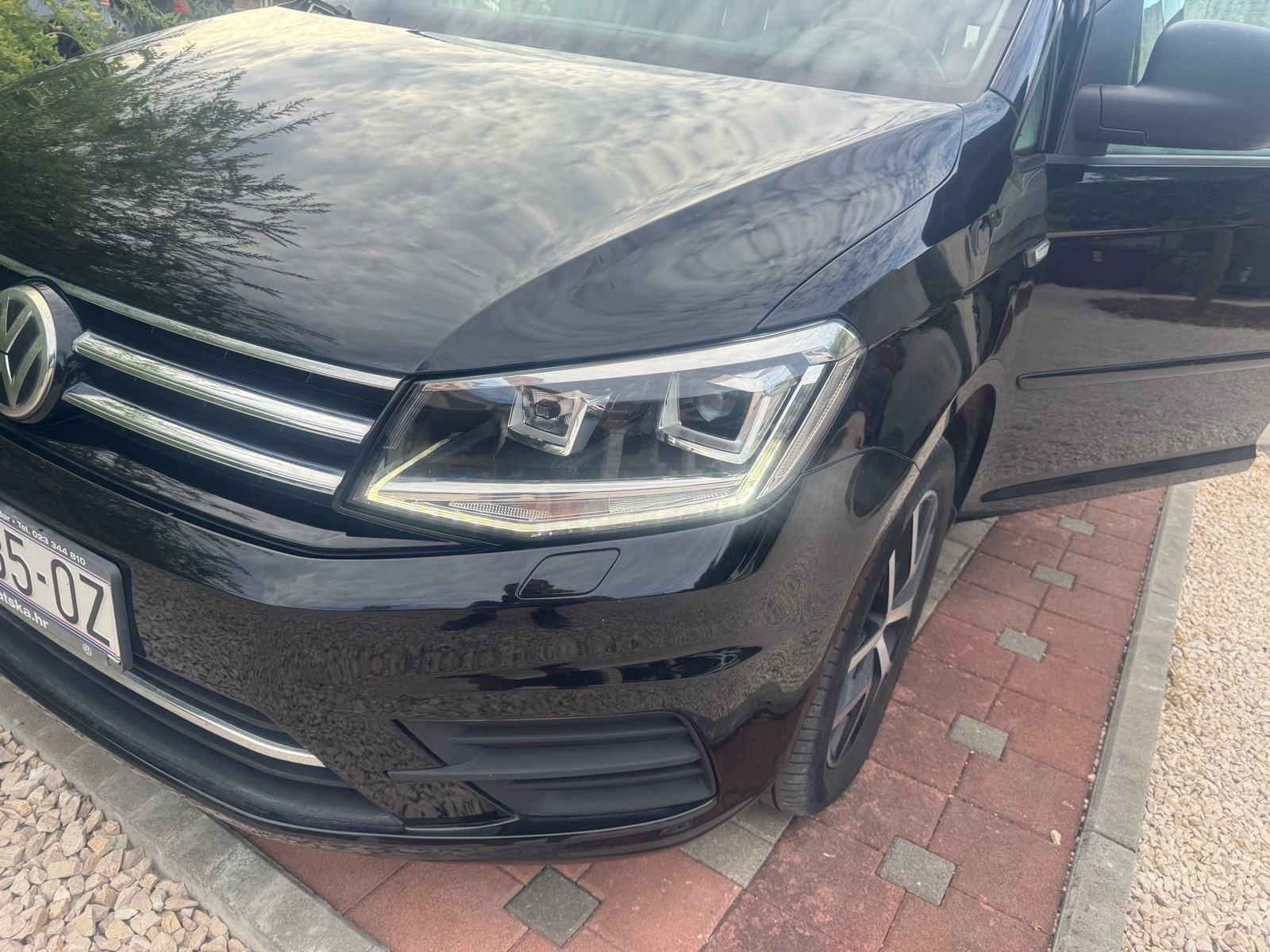 VW Caddy 2,0 TDI, pogled izvana - slika 5