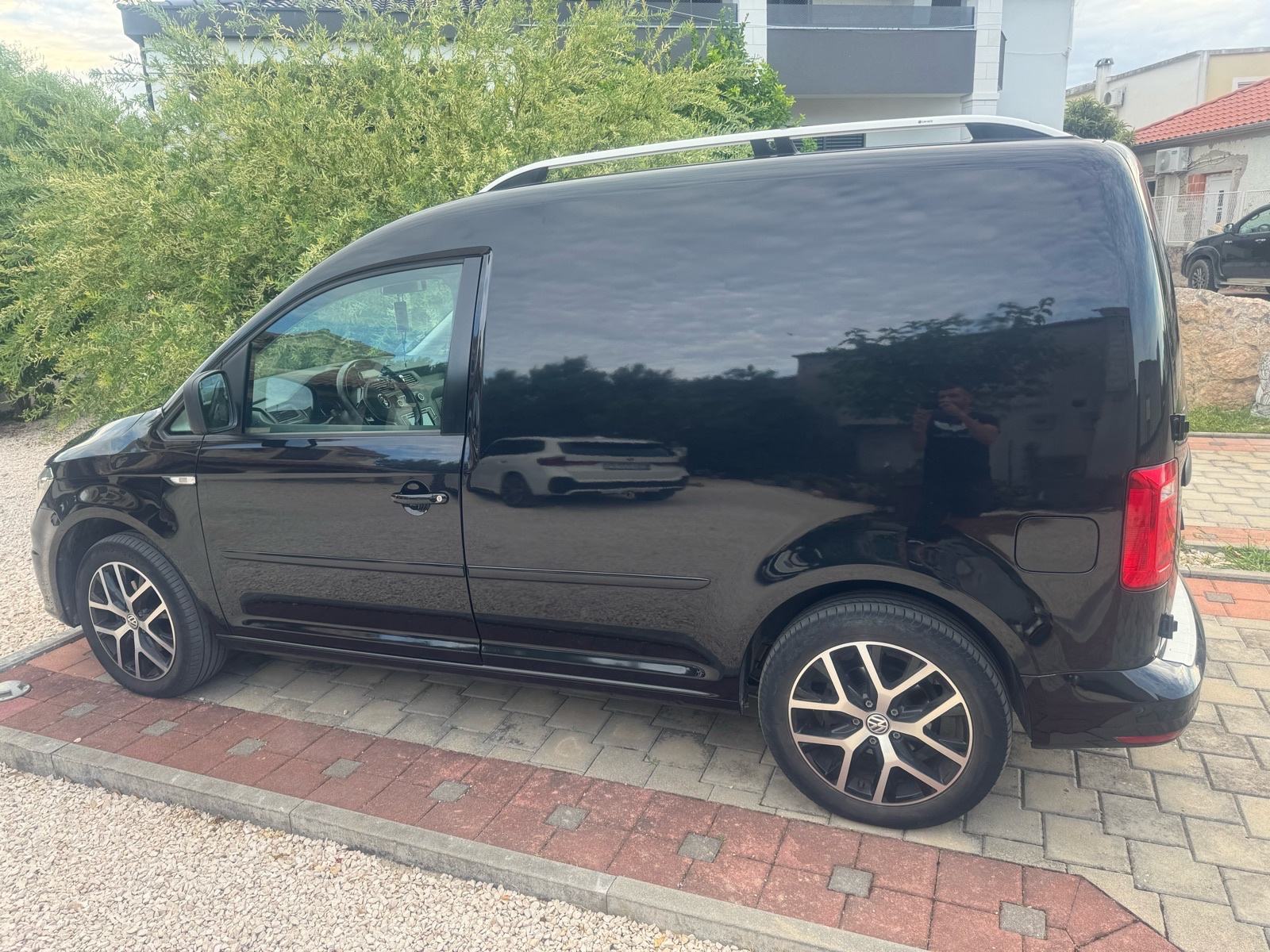 VW Caddy 2,0 TDI, fotografija 7