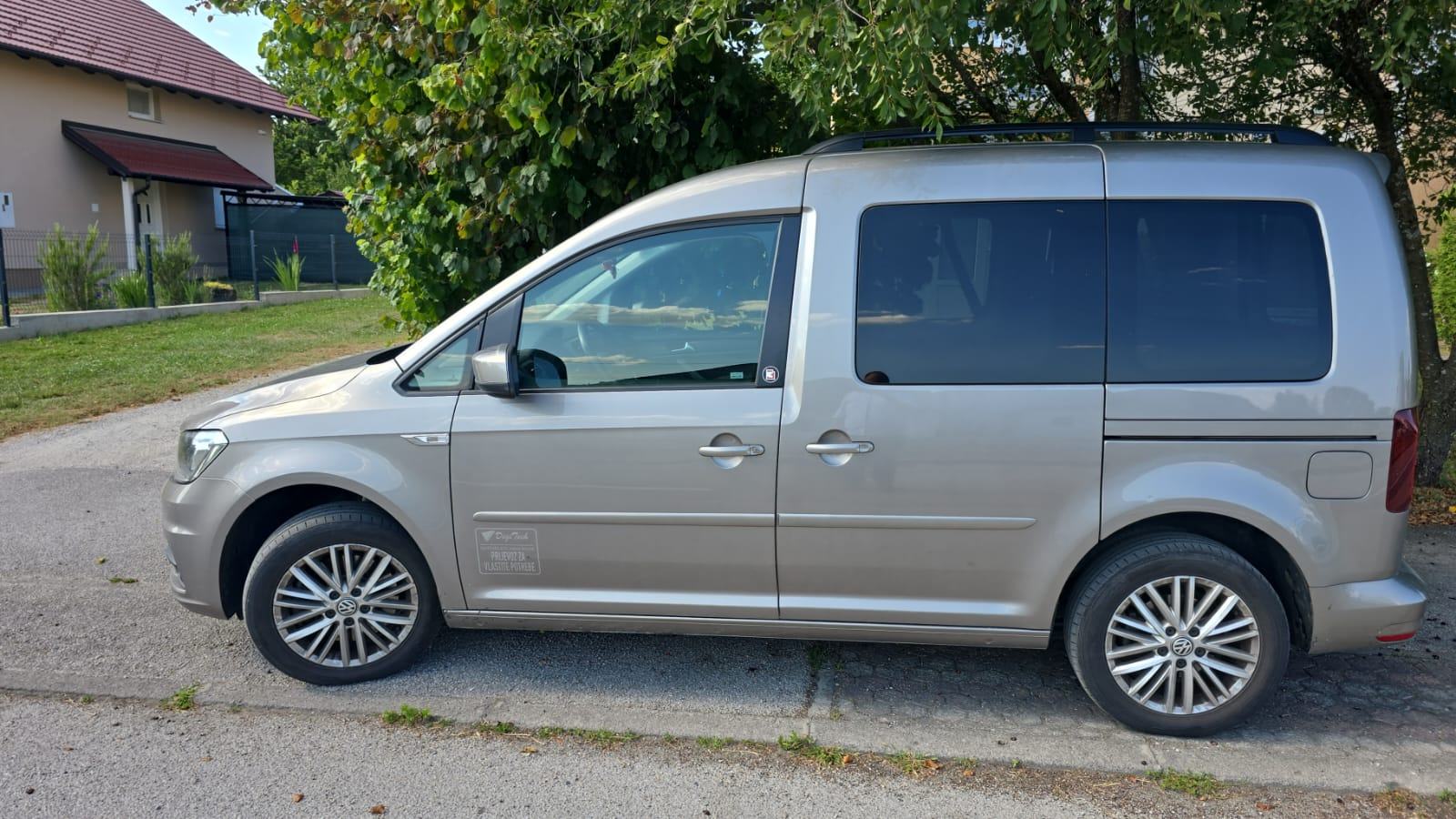 VW Caddy 2,0 TDI, fotografija 2