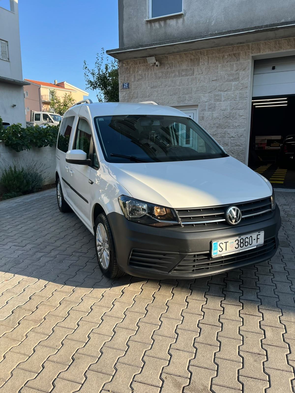N1 VW Caddy 2,0 TDI N1, fotografija 1