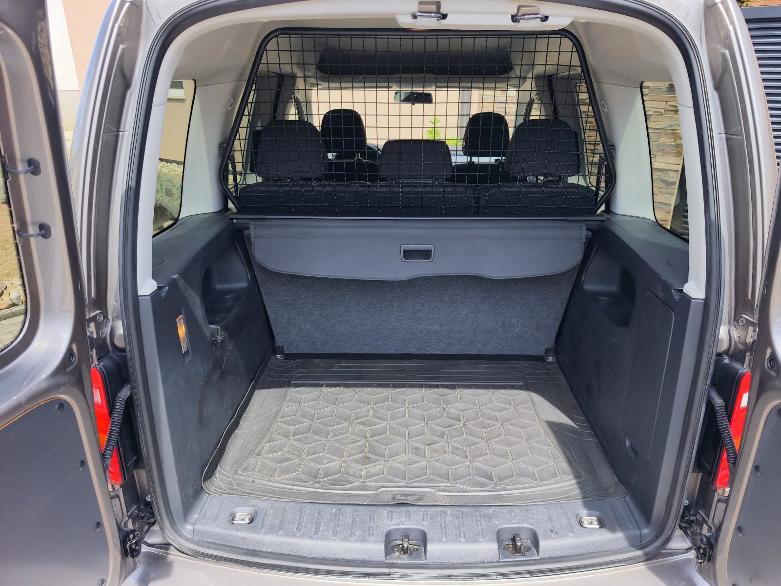 VW Caddy 2,0 TDI (5 SJEDALA)*EURO KUKA* HR AUTO*, fotografija 16