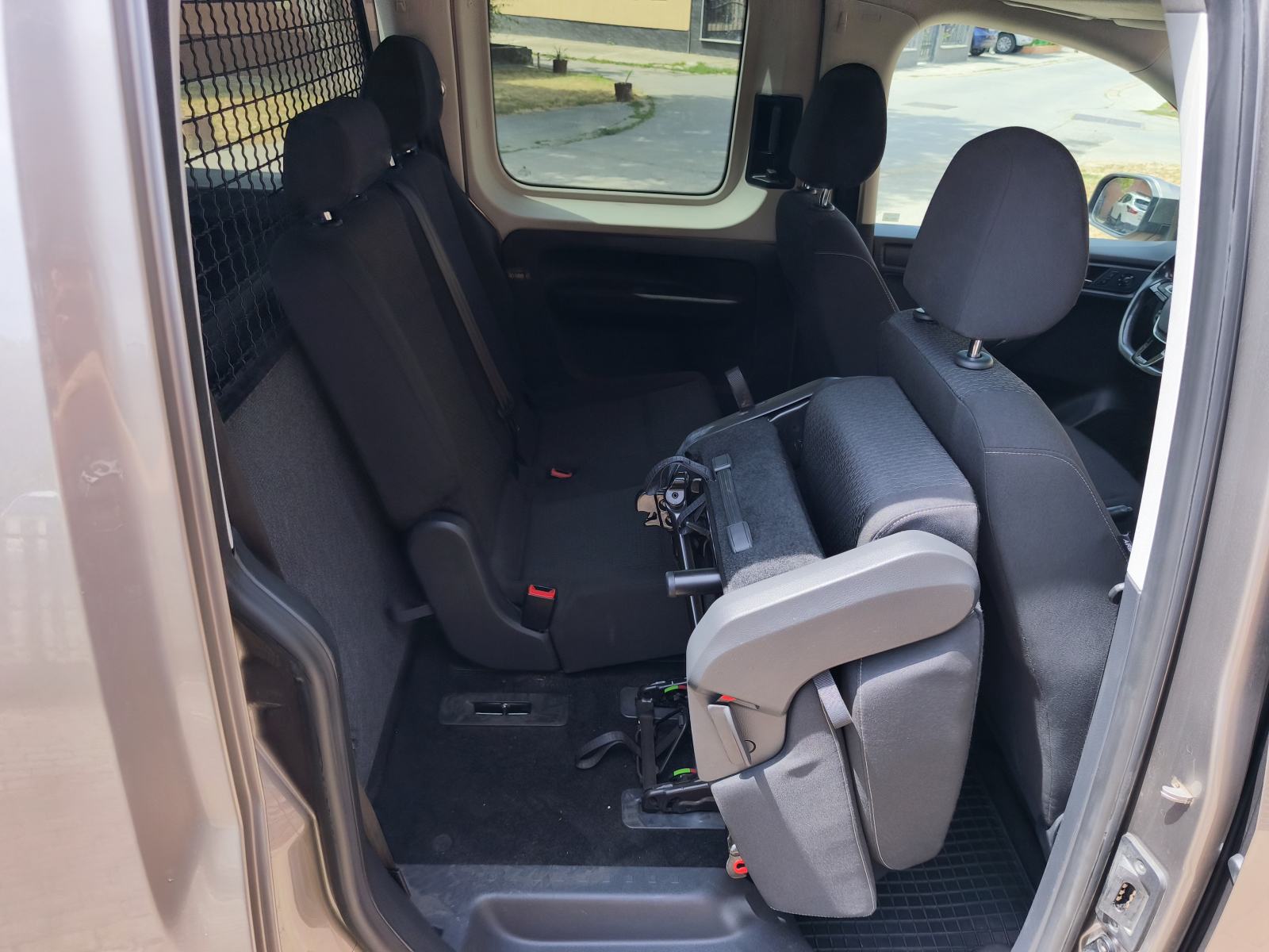 VW Caddy 2,0 TDI (5 SJEDALA)*EURO KUKA* HR AUTO*, fotografija 15