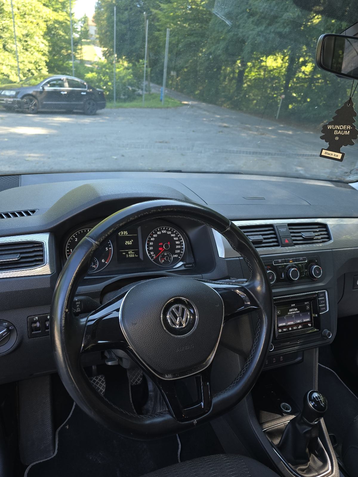 VW Caddy 2,0 TDI, fotografija 12