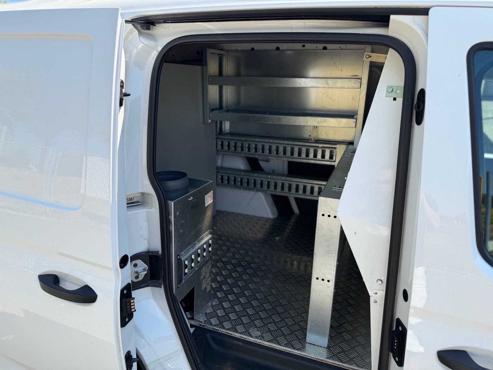 VW Caddy 2.0TDI | N1 | 2023 | POLICE | KLIMA |, fotografija 10