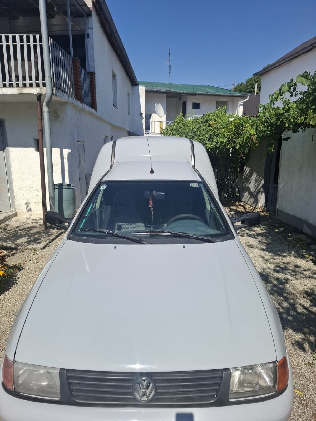 VW Caddy Kombi 1,9 SDI sa autoprikolicom, fotografija 4