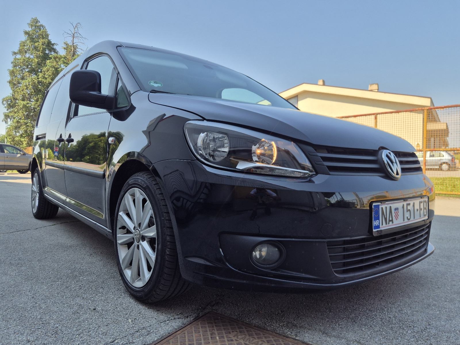 VW Caddy maxi 2,0 TDI klima kuka webasto, fotografija 4