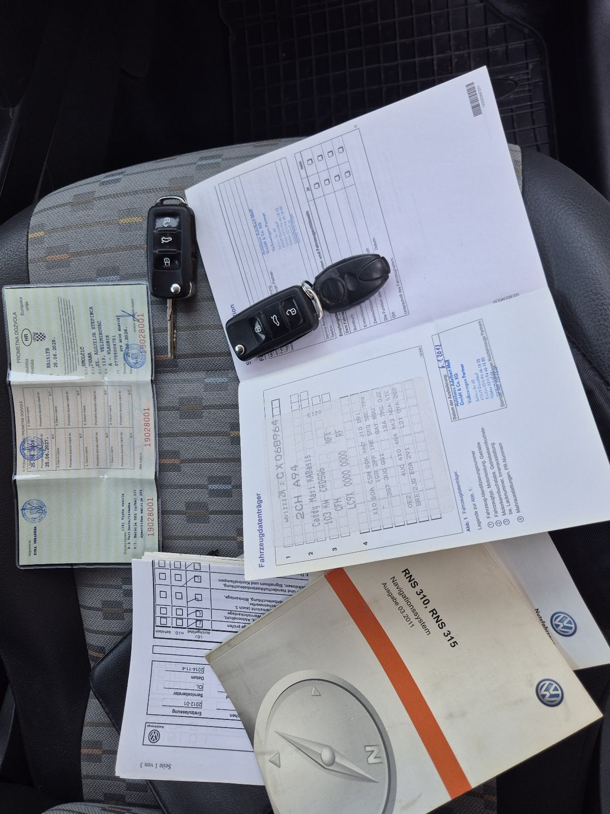 VW Caddy maxi 2,0 TDI klima kuka webasto, fotografija 12