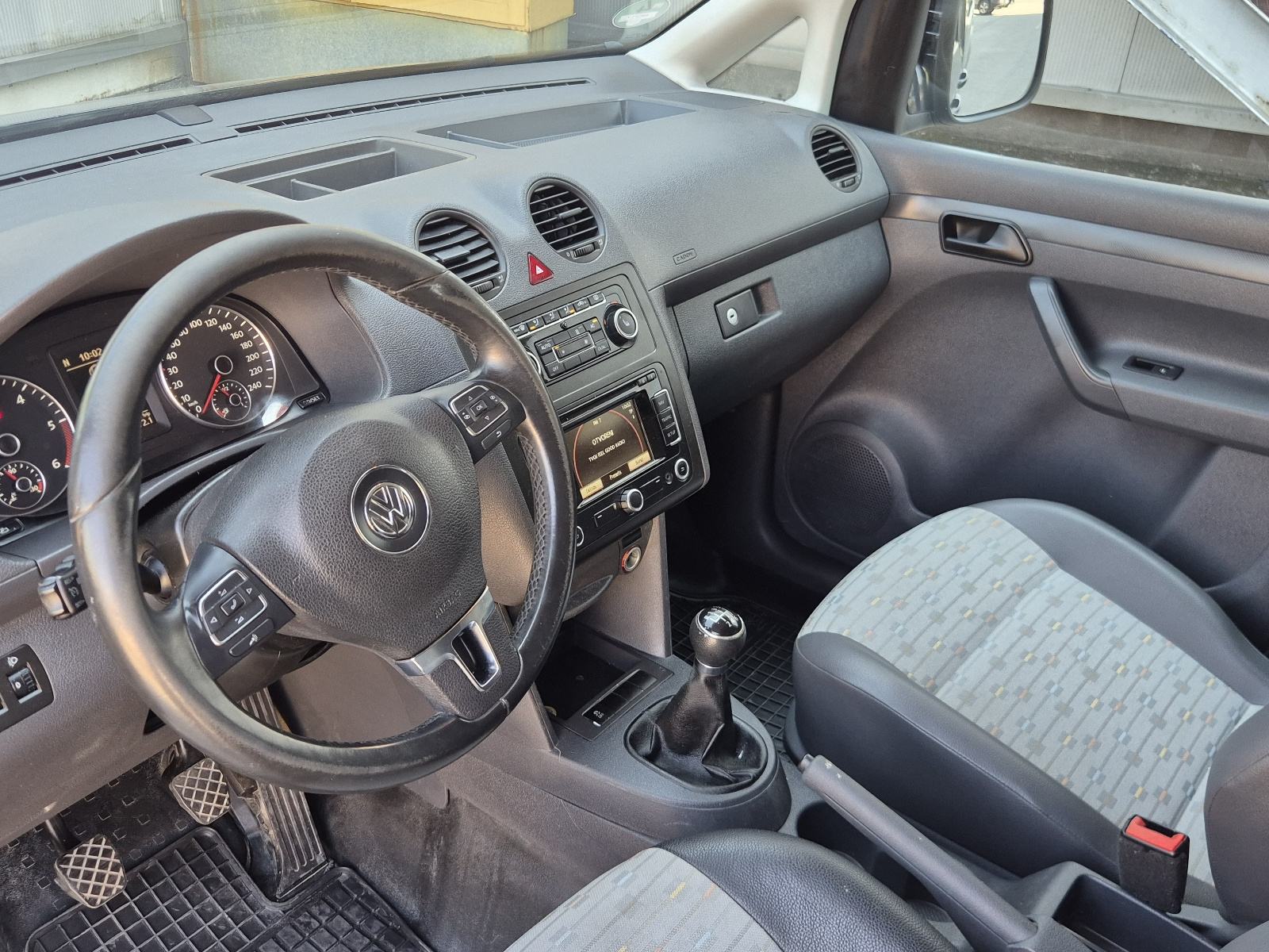 VW Caddy maxi 2,0 TDI klima kuka webasto, fotografija 15