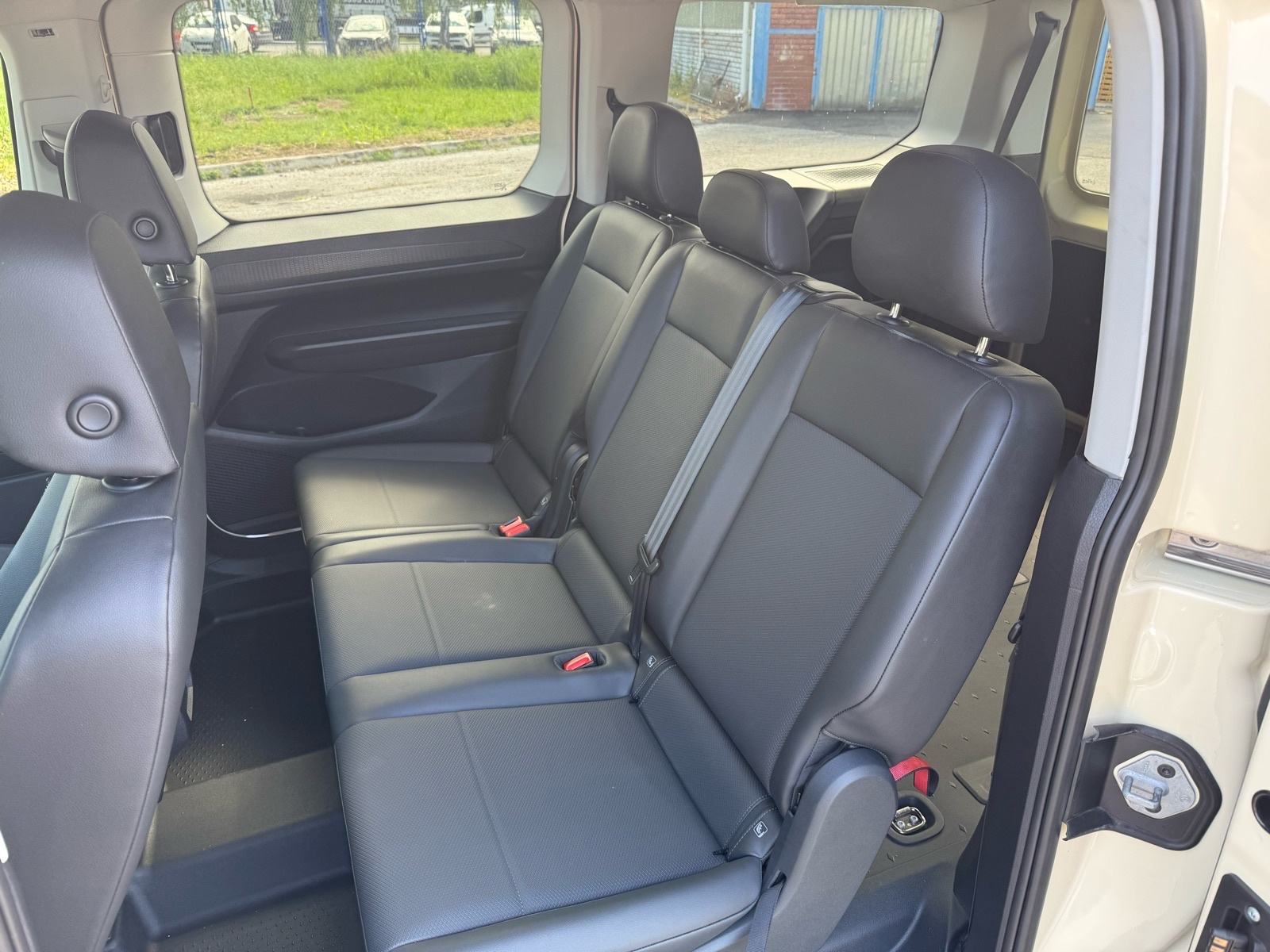 VW Caddy MAXI DSG 2.0TDI 2023, fotografija 9
