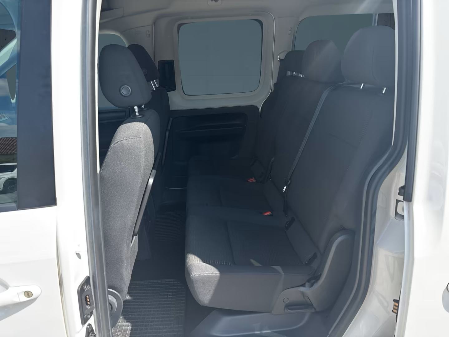 VW Caddy Maxi PRILAGOĐEN ZA INVALIDE S UTOVARNOM RAMPOM automatik, fotografija 17