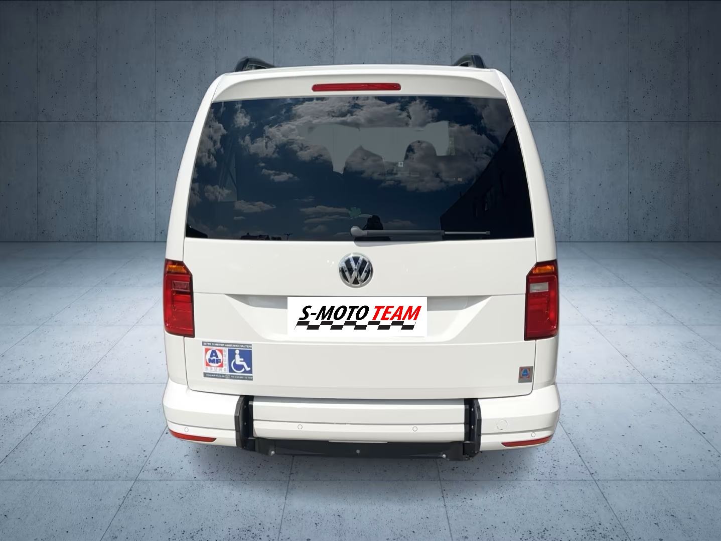VW Caddy Maxi PRILAGOĐEN ZA INVALIDE S UTOVARNOM RAMPOM automatik, fotografija 10