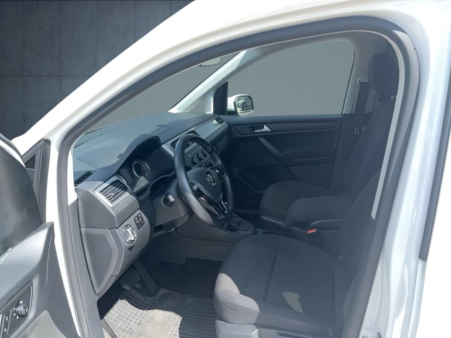 VW Caddy Maxi PRILAGOĐEN ZA INVALIDE S UTOVARNOM RAMPOM automatik, fotografija 16