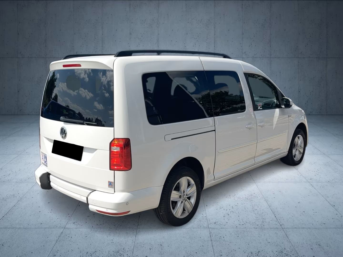 VW Caddy Maxi PRILAGOĐEN ZA INVALIDE S UTOVARNOM RAMPOM automatik, fotografija 6