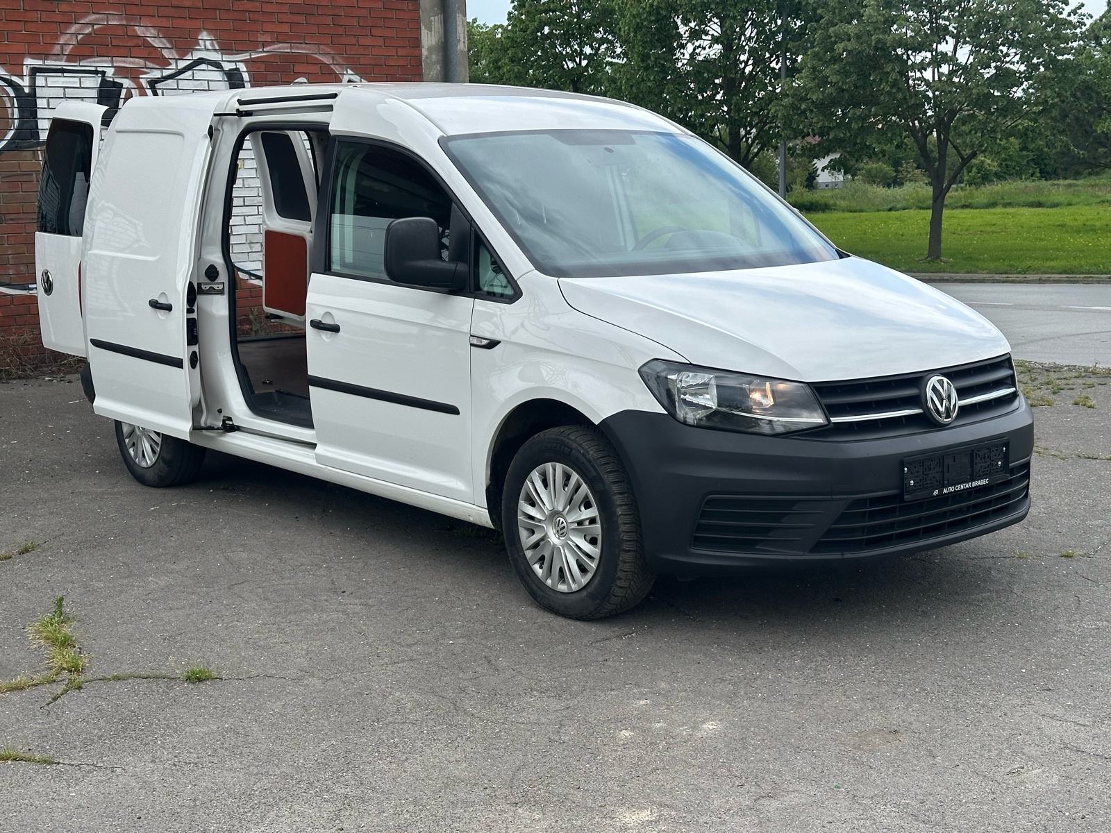 VW Caddy maxy 2.0 tdi, UREDAN!, fotografija 3