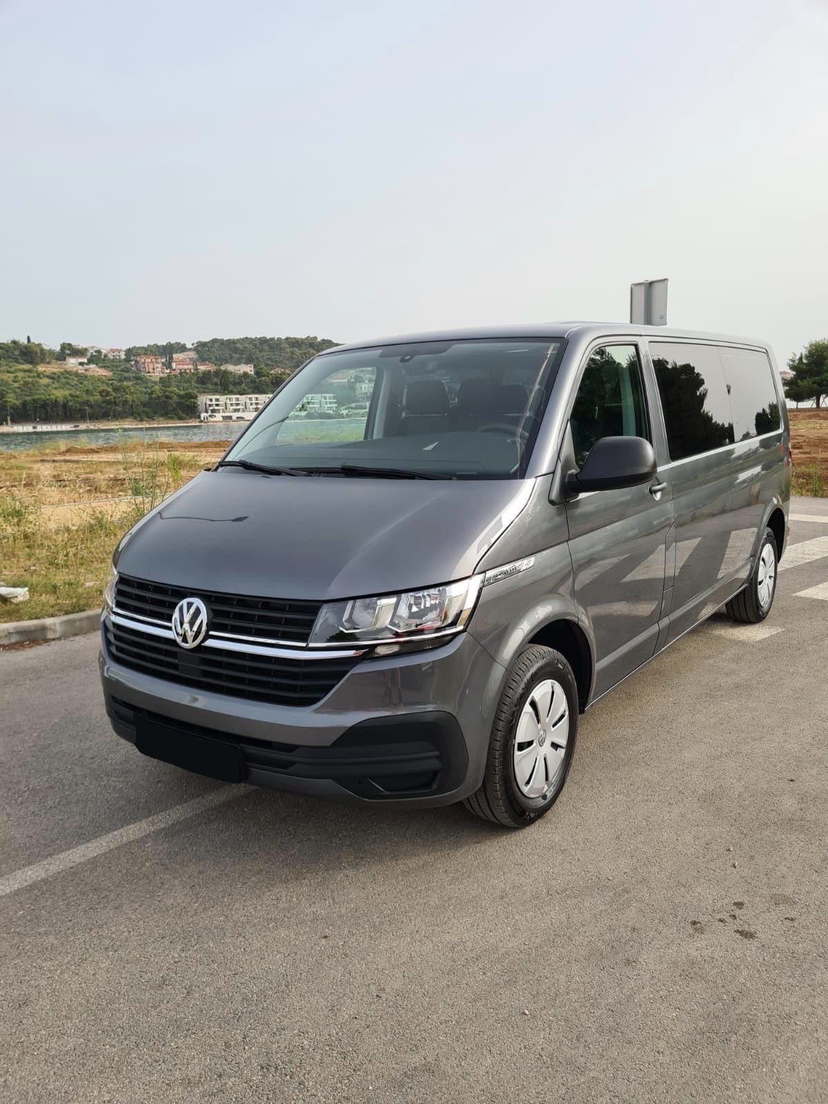 VW Caravelle 2,0 TDI, fotografija 2