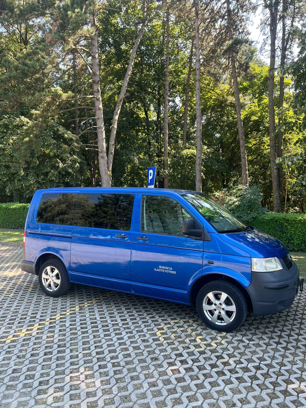 VW Caravelle 2,5 TDI 8+1 putnika, fotografija 2