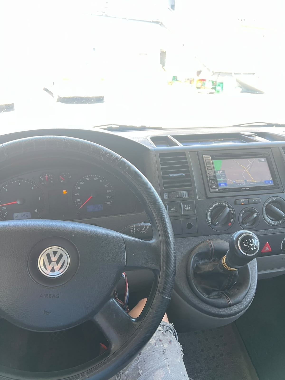 VW Caravelle 2,5 TDI 8+1 putnika, fotografija 9