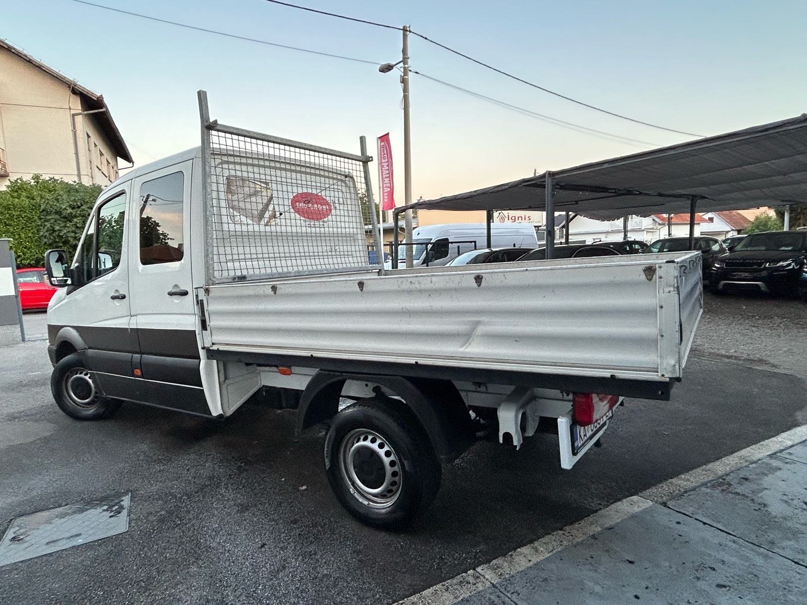 VW Crafter Kombi 2,0 TDI 2012G.DUPLA KABINA 7 SJEDALA TOP STANJE 9.500, fotografija 7